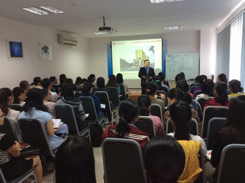 Hoi Thao 02.jpg